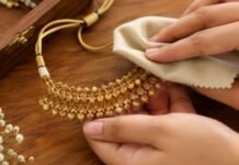 How to Polish Artificial Jewellery: 8 Simple Home Tricks how to polish artificial jewellery at home with soft cloth